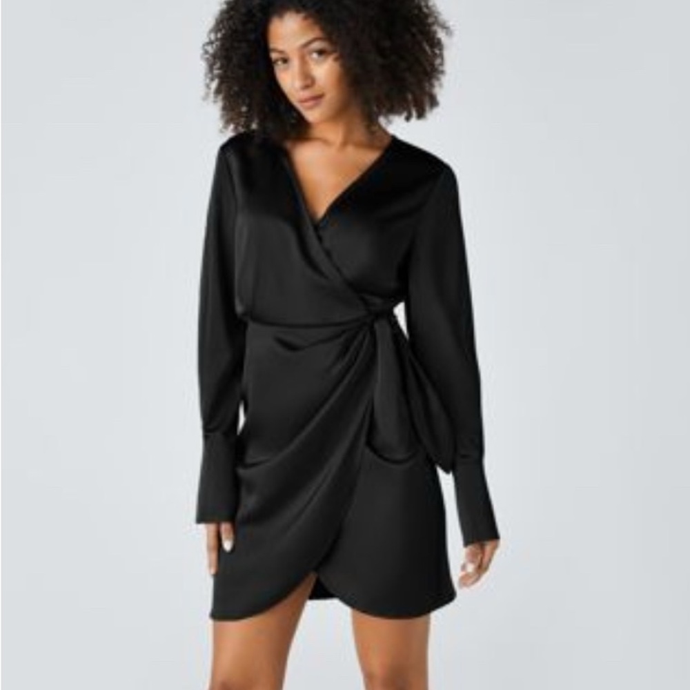 HALARA Black Wrap Dress